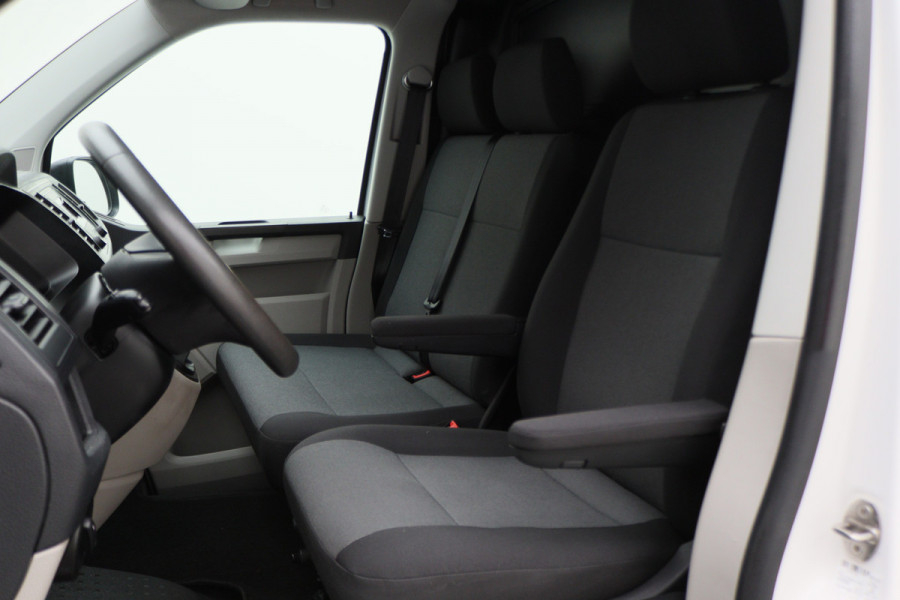 Volkswagen Transporter 2.0 TDI L1H1 Economy 3-Zits, Airco, Cruise, Bluetooth, Elektrisch Pakket, Imperiaal, Trekhaak