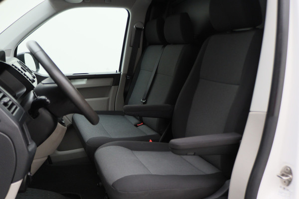 Volkswagen Transporter 2.0 TDI L1H1 Economy 3-Zits, Airco, Cruise, Bluetooth, Elektrisch Pakket, Imperiaal, Trekhaak