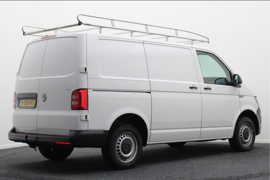 Volkswagen Transporter 2.0 TDI L1H1 Economy 3-Zits, Airco, Cruise, Bluetooth, Elektrisch Pakket, Imperiaal, Trekhaak