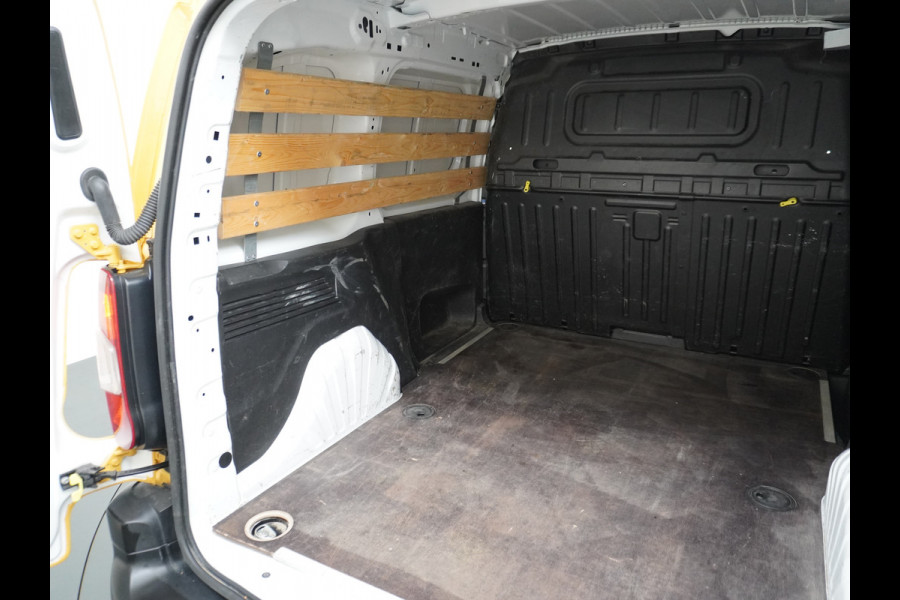 Opel Combo 1.5CDTI EURO6 10x Op voorraad! 3-Pers. ECC Cruise Control Bluetooth Elektr.ramen Elektr.spiegels+Verwarmd Centr.Vergr+ab. L1H1 E Schuifdeur Betonplex vloer Lat om Lat betimmering Allesdragers  3 zit