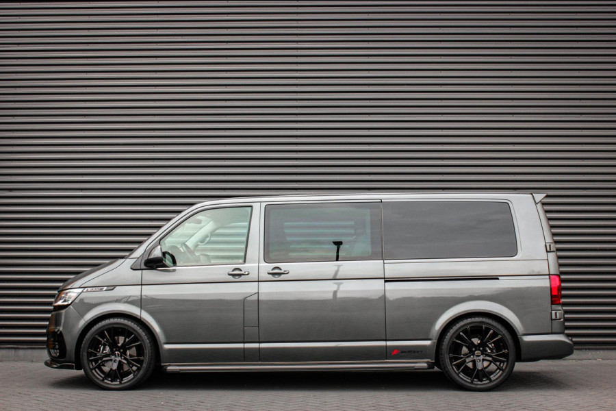 Volkswagen Transporter 2.0 TDI L2H1 30 DC BULLI 199PK DUBBEL CABINE / LEDEREN BEKLEDING / PDC / VERLAGINGSVEREN / 2X SCHUIFDEUR