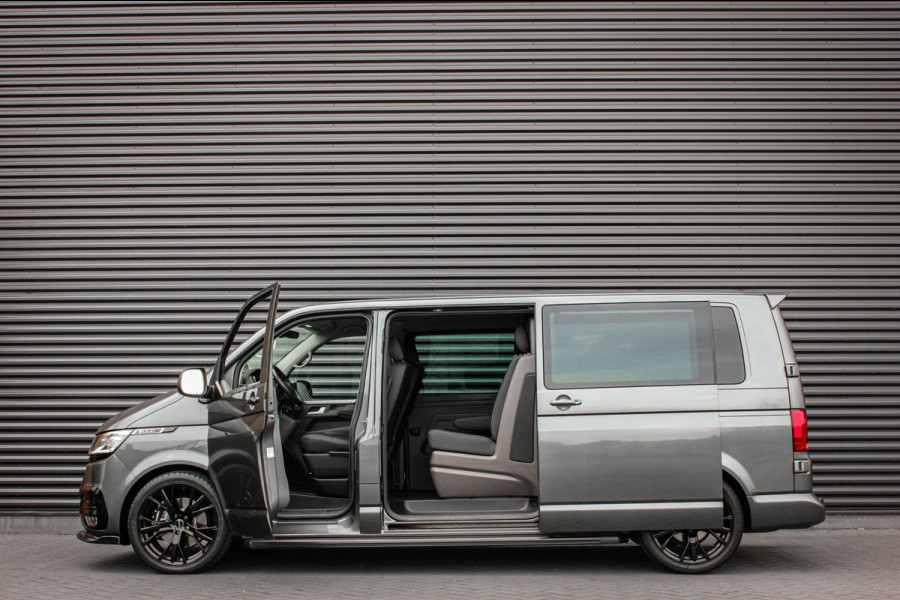 Volkswagen Transporter 2.0 TDI L2H1 30 DC BULLI 199PK DUBBEL CABINE / LEDEREN BEKLEDING / PDC / VERLAGINGSVEREN / 2X SCHUIFDEUR
