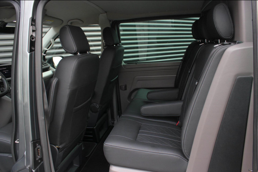 Volkswagen Transporter 2.0 TDI L2H1 30 DC BULLI 199PK DUBBEL CABINE / LEDEREN BEKLEDING / PDC / VERLAGINGSVEREN / 2X SCHUIFDEUR