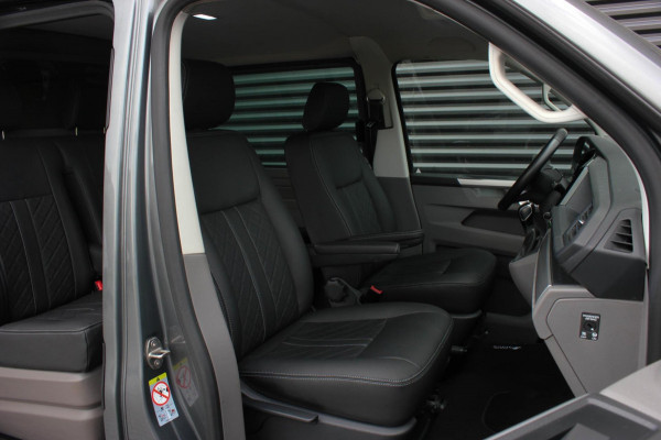 Volkswagen Transporter 2.0 TDI L2H1 30 DC BULLI 199PK DUBBEL CABINE / LEDEREN BEKLEDING / PDC / VERLAGINGSVEREN / 2X SCHUIFDEUR