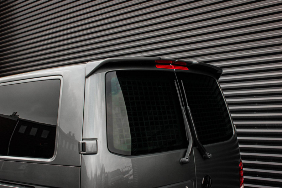Volkswagen Transporter 2.0 TDI L2H1 30 DC BULLI 199PK DUBBEL CABINE / LEDEREN BEKLEDING / PDC / VERLAGINGSVEREN / 2X SCHUIFDEUR