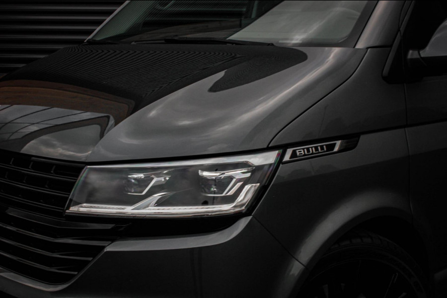 Volkswagen Transporter 2.0 TDI L2H1 30 DC BULLI 199PK DUBBEL CABINE / LEDEREN BEKLEDING / PDC / VERLAGINGSVEREN / 2X SCHUIFDEUR