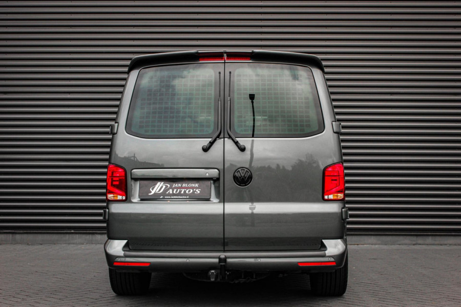 Volkswagen Transporter 2.0 TDI L2H1 30 DC BULLI 199PK DUBBEL CABINE / LEDEREN BEKLEDING / PDC / VERLAGINGSVEREN / 2X SCHUIFDEUR