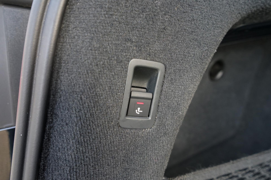 Audi A6 AVANT 40 TDI quattro Sport Edition | Trekhaak | Standkachel | Adaptive cruise
