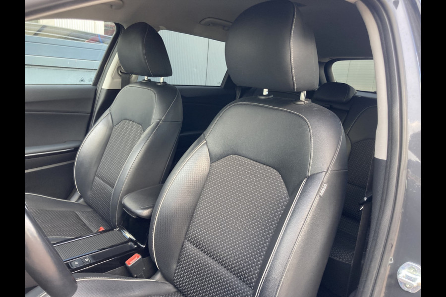 Kia Ceed Sportswagon 1.0 T-GDi 120pk DynamicPlusLine TREKHAAK/KEYLESS/CARPLAY/CAMERA/NAVI/PDC