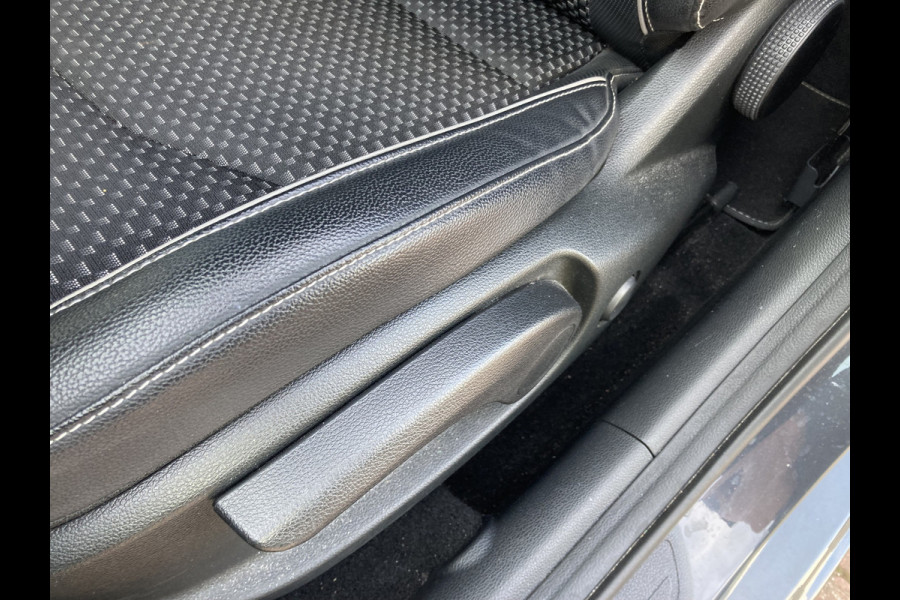 Kia Ceed Sportswagon 1.0 T-GDi 120pk DynamicPlusLine TREKHAAK/KEYLESS/CARPLAY/CAMERA/NAVI/PDC
