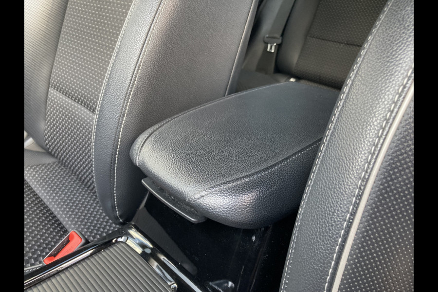 Kia Ceed Sportswagon 1.0 T-GDi 120pk DynamicPlusLine TREKHAAK/KEYLESS/CARPLAY/CAMERA/NAVI/PDC