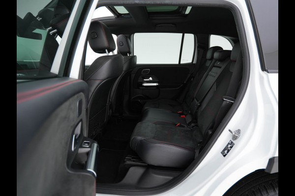 Mercedes-Benz Glb 200 Premium Plus AMG-Sport-Pack Aut. *PANO | LEATHER-MICROFIBRE | DIGI-WIDESCREEN-COCKPIT | BURMESTER-AUDIO | MULTI-BEAM-LED | MEMORY-PACK | KEYLESS | BLINDSPOT | SPORT-SEATS | DAB+ | SHIFT-PADDLES | HEATED-SEATS | ...