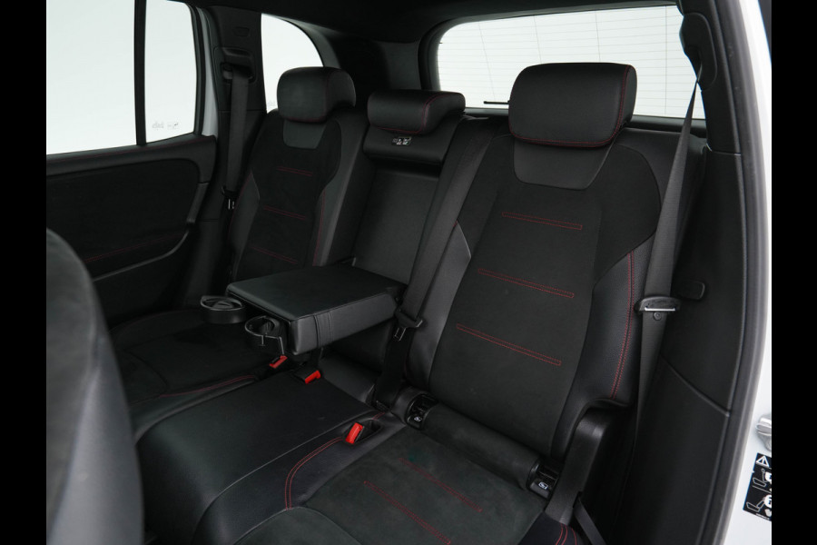 Mercedes-Benz Glb 200 Premium Plus AMG-Sport-Pack Aut. *PANO | LEATHER-MICROFIBRE | DIGI-WIDESCREEN-COCKPIT | BURMESTER-AUDIO | MULTI-BEAM-LED | MEMORY-PACK | KEYLESS | BLINDSPOT | SPORT-SEATS | DAB+ | SHIFT-PADDLES | HEATED-SEATS | ...