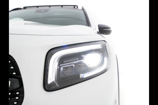 Mercedes-Benz Glb 200 Premium Plus AMG-Sport-Pack Aut. *PANO | LEATHER-MICROFIBRE | DIGI-WIDESCREEN-COCKPIT | BURMESTER-AUDIO | MULTI-BEAM-LED | MEMORY-PACK | KEYLESS | BLINDSPOT | SPORT-SEATS | DAB+ | SHIFT-PADDLES | HEATED-SEATS | ...