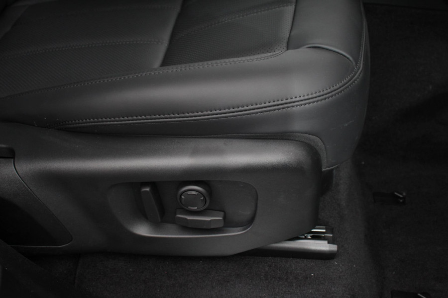 Land Rover Range Rover Sport P400e PHEV HSE Dynamic | Leder | Schuif / kantel / Panorama dak | Meridian sound system | Camera | Electrisch bedienbare achterklep | Standkachel