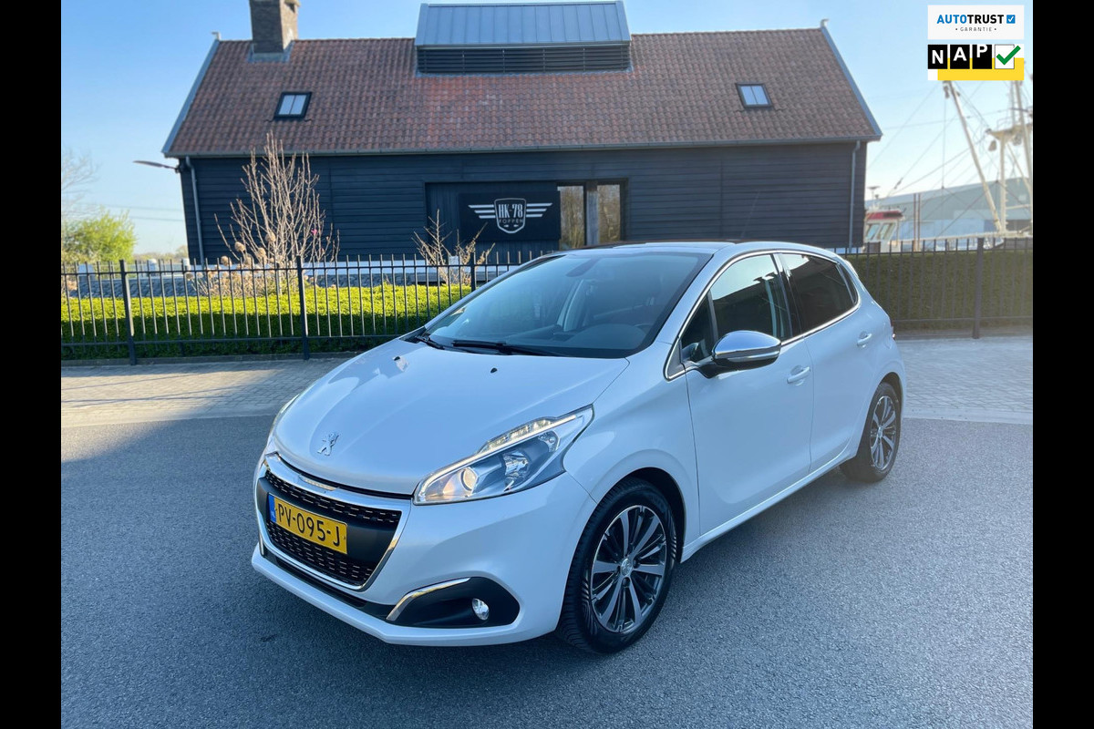 Peugeot 208 1.2 PureTech GT-line AUTOMAAT PANORAMA-DAK LEER NAVI LED/XENON Peugeot 208 1.2 PureTech GT-line AUTOMAAT PANORAMA-DAK LEER NAVI LED/XENON