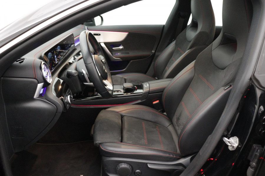 Mercedes-Benz CLA-Klasse 200 Business Solution AMG | VOL! | PANO | SFEER | Stoelverw | 1e eig | NL Auto | Dealer onderH |
