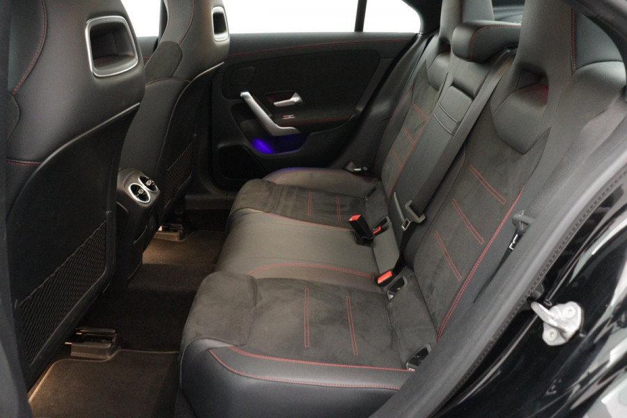 Mercedes-Benz CLA-Klasse 200 Business Solution AMG | VOL! | PANO | SFEER | Stoelverw | 1e eig | NL Auto | Dealer onderH |