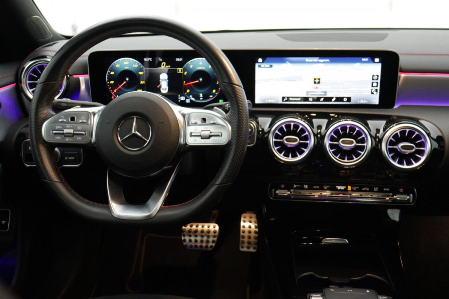 Mercedes-Benz CLA-Klasse 200 Business Solution AMG | VOL! | PANO | SFEER | Stoelverw | 1e eig | NL Auto | Dealer onderH |