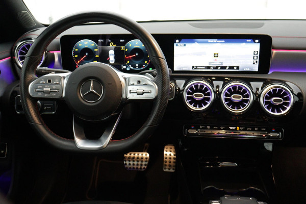 Mercedes-Benz CLA-Klasse 200 Business Solution AMG | VOL! | PANO | SFEER | Stoelverw | 1e eig | NL Auto | Dealer onderH |