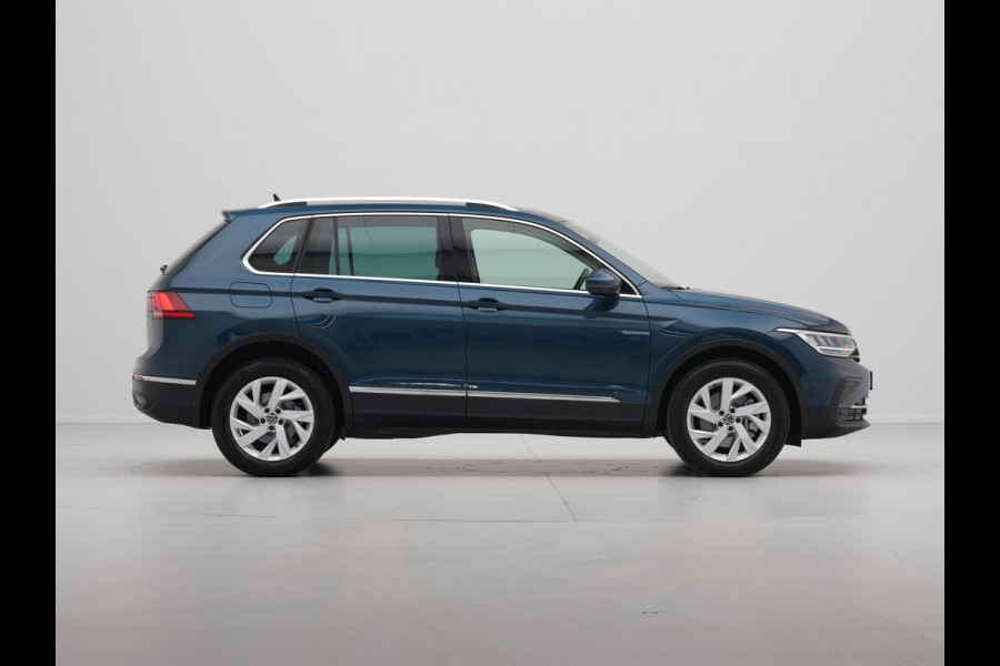 Volkswagen Tiguan 1.4 TSI 245pk eHybrid Life Navigatie Stoelverwarming Side Assist Acc 194