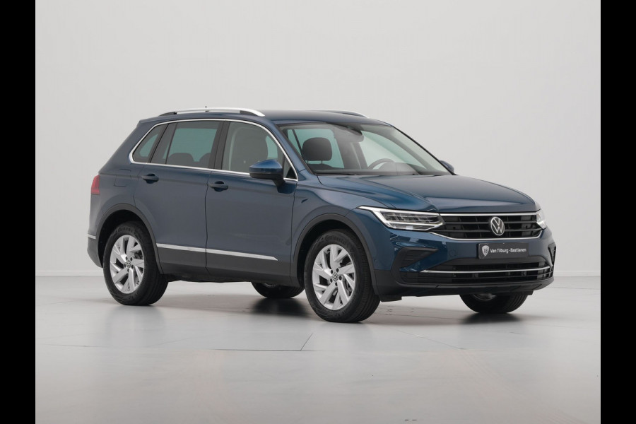 Volkswagen Tiguan 1.4 TSI 245pk eHybrid Life Navigatie Stoelverwarming Side Assist Acc 194