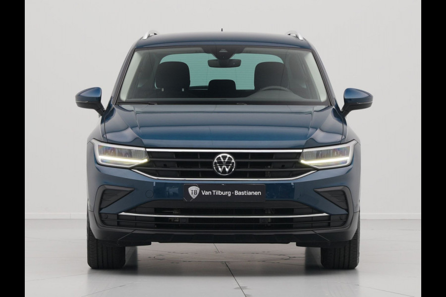 Volkswagen Tiguan 1.4 TSI 245pk eHybrid Life Navigatie Stoelverwarming Side Assist Acc 194