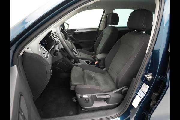 Volkswagen Tiguan 1.4 TSI 245pk eHybrid Life Navigatie Stoelverwarming Side Assist Acc 194