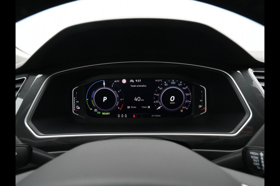 Volkswagen Tiguan 1.4 TSI 245pk eHybrid Life Navigatie Stoelverwarming Side Assist Acc 194