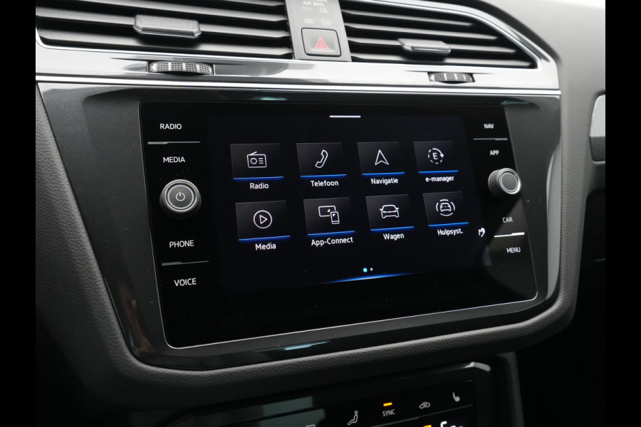 Volkswagen Tiguan 1.4 TSI 245pk eHybrid Life Navigatie Stoelverwarming Side Assist Acc 194