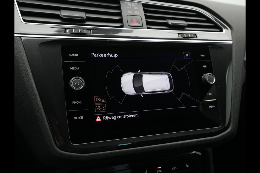 Volkswagen Tiguan 1.4 TSI 245pk eHybrid Life Navigatie Stoelverwarming Side Assist Acc 194