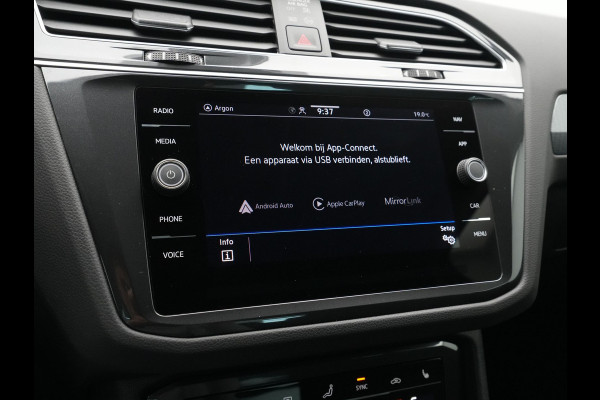 Volkswagen Tiguan 1.4 TSI 245pk eHybrid Life Navigatie Stoelverwarming Side Assist Acc 194