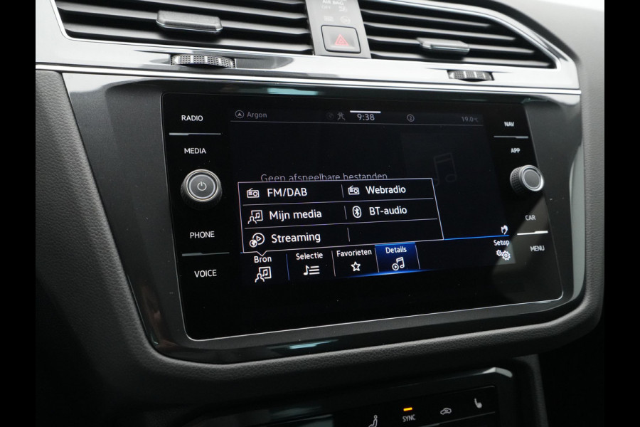 Volkswagen Tiguan 1.4 TSI 245pk eHybrid Life Navigatie Stoelverwarming Side Assist Acc 194