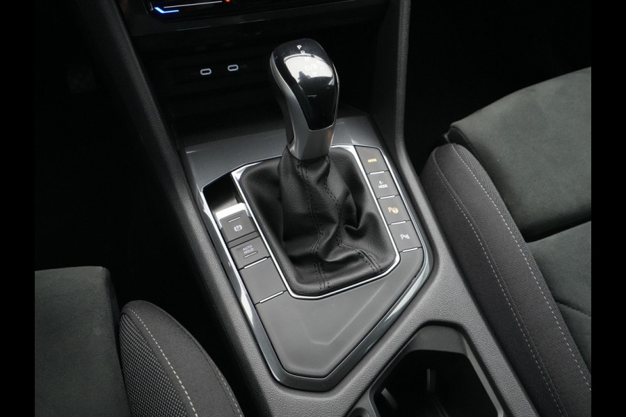 Volkswagen Tiguan 1.4 TSI 245pk eHybrid Life Navigatie Stoelverwarming Side Assist Acc 194