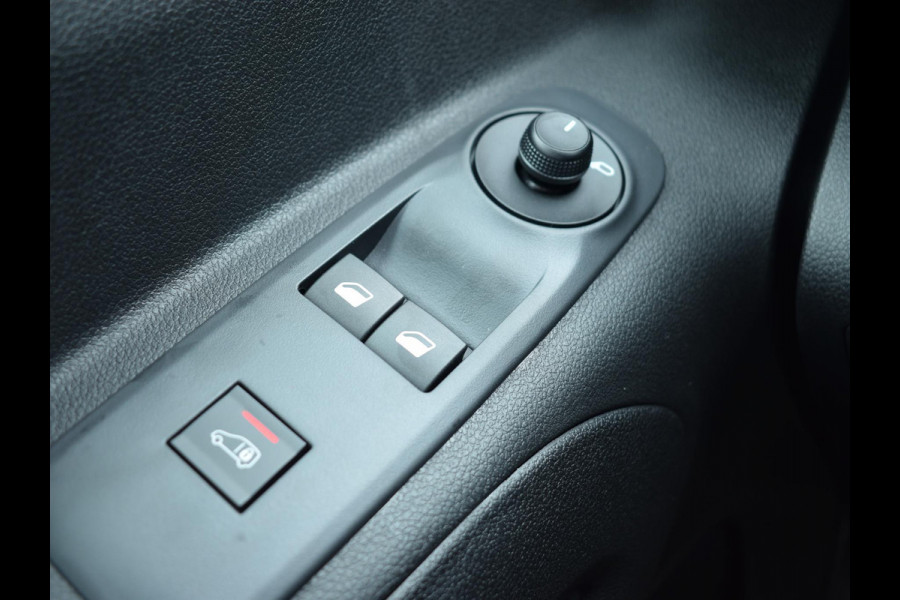 Citroën E-Berlingo 136 Flex Crewcab L2 50 kWh | 5 PERSOONS | GRIJS KENTEKEN | CARPLAY | NAVIGATIE