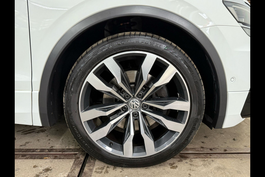Volkswagen Tiguan 2.0 TSI 4Motion Highline Business R Line | Leder | Pano | 360camera | Cruise adapt.| 20Inch | Virtual