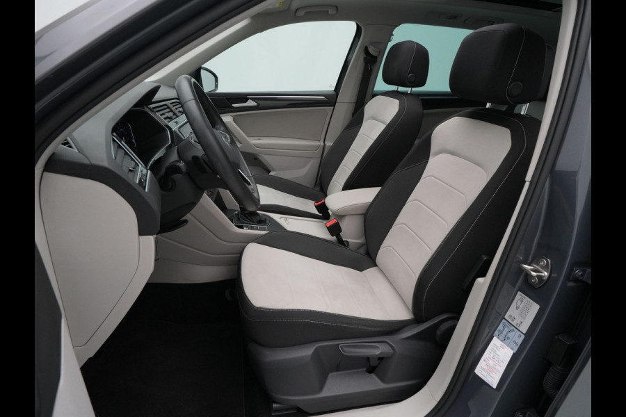 Volkswagen Tiguan 1.4 TSI 245pk eHybrid Elegance Panorama Camera Side Assist Matrix Led 158