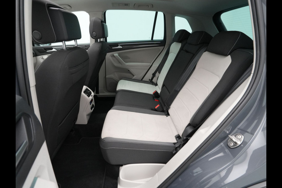 Volkswagen Tiguan 1.4 TSI 245pk eHybrid Elegance Panorama Camera Side Assist Matrix Led 158