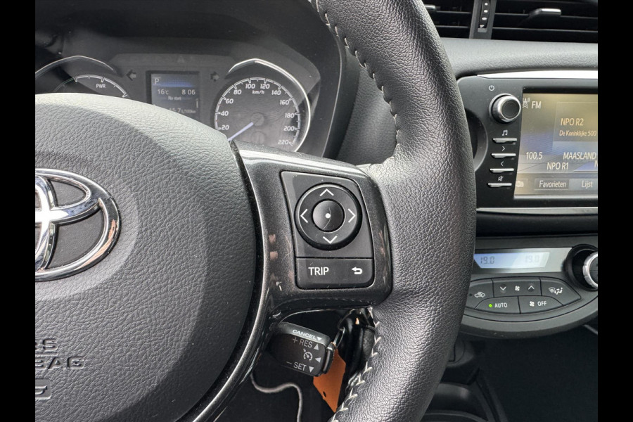 Toyota Yaris 1.5 Hybrid Y20 | Cruise control, Stoelverwarming, Safety Sense