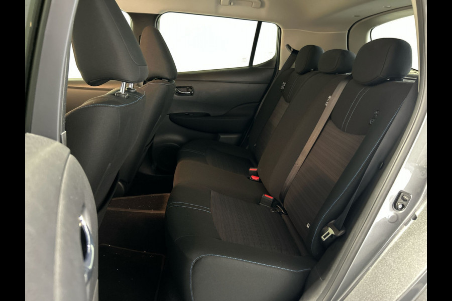 Nissan Leaf N-Connecta 39 kWh | Stoelverwarming | Rondomzicht camera | Adaptive cruise control | SoH ( batterijtest ) 93.8 % score