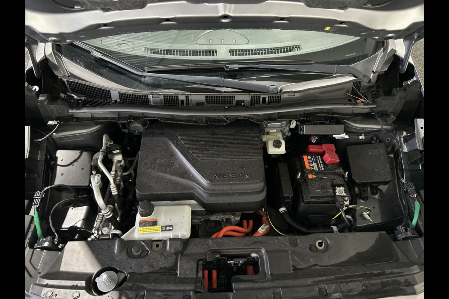 Nissan Leaf N-Connecta 39 kWh | Stoelverwarming | Rondomzicht camera | Adaptive cruise control | SoH ( batterijtest ) 93.8 % score