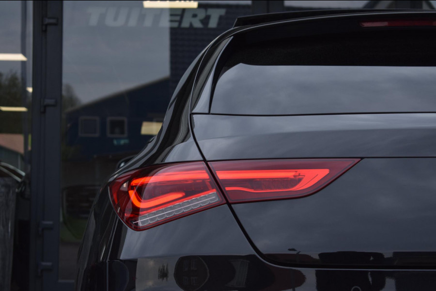 Mercedes-Benz CLA-Klasse Shooting Brake 200 AMG NIGHT | SFEERVERLICHTING | PANORAMADAK | MEMORY SEATS | PREMIUM SOUND | CAMERA