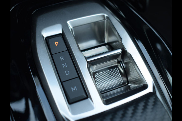 Peugeot 2008 1.2 Hybrid 136 GT | CAMERA + SENSOREN | CARPLAY | NAVI | ADAPTIVE C.C.