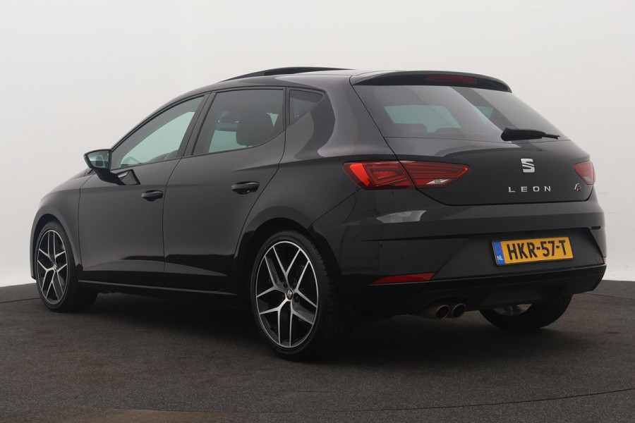 Seat Leon 2.0 TSI FR (PANORAMADAK, DIGITALE DASHBOARD, CARPLAY, BEATS, ADAPTIVE CRUISE, STOELVERWARMING, DEALER ONDERHOUDEN)