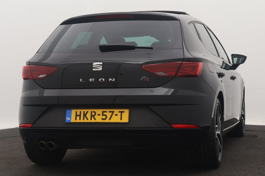 Seat Leon 2.0 TSI FR (PANORAMADAK, DIGITALE DASHBOARD, CARPLAY, BEATS, ADAPTIVE CRUISE, STOELVERWARMING, DEALER ONDERHOUDEN)