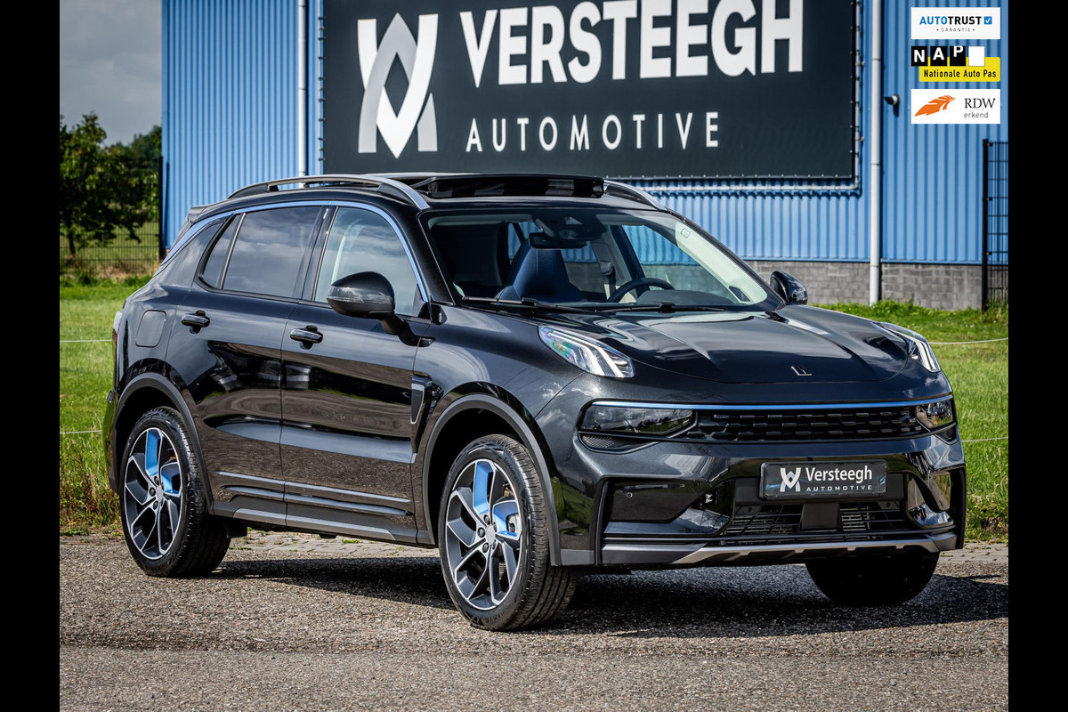 Lynk & Co 01 1.5 Plug-In Hybrid 262pk 360Camera|Zwarte Hemel|Panoramadak Lynk & Co 01 1.5 Plug-In Hybrid 262pk 360Camera|Zwarte Hemel|Panoramadak