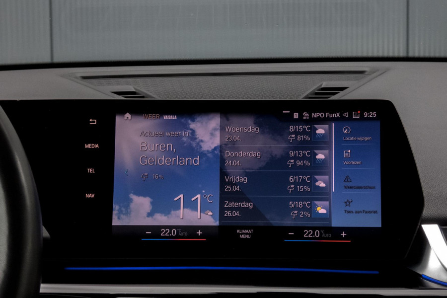 BMW X1 SDrive20i | TREKHAAK | ELEKTRISCHE VERSTAALBARE VOORSTOEL | CAMERA | LANE ASSIST