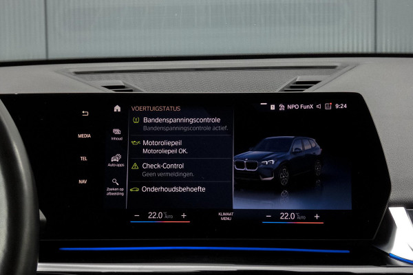 BMW X1 SDrive20i | TREKHAAK | ELEKTRISCHE VERSTAALBARE VOORSTOEL | CAMERA | LANE ASSIST