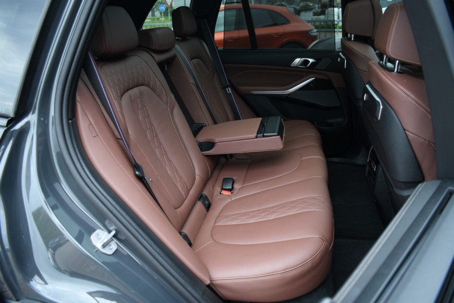 BMW X5 xDrive50e M-Sport Pro Pano Comf-seat Trekh Vent+Massage 360 H/K BTW-AUTO!