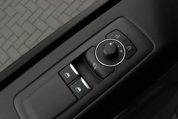 Ford Transit Custom 320 2.0 TDCI L2H1 Limited 170PK JB- EDITION / DRIVER ASSISTANCE PACK / 3- ZITS / MY2024 / CAMERA / ADAP.CRUISE